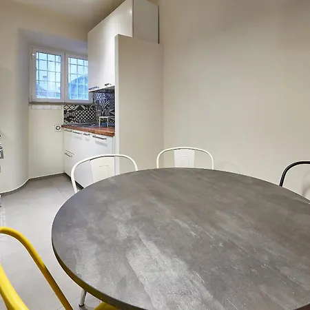 Casa Capocci 68 *
