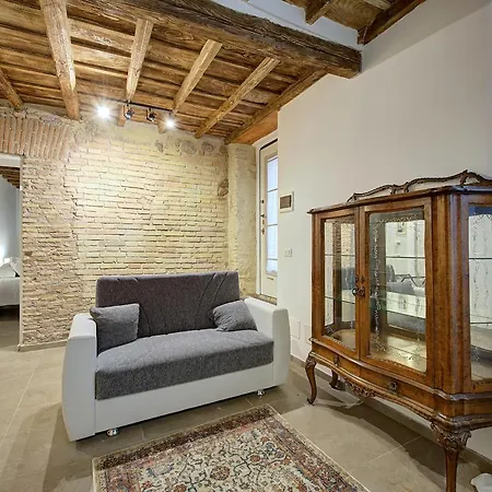 Casa Capocci 68