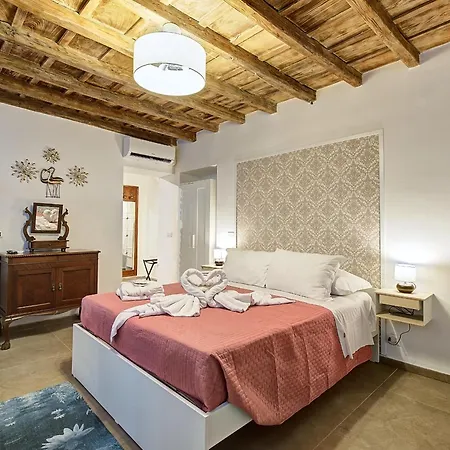Casa Capocci 68 * Roma