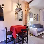 Casa Capocci 68 *