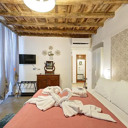 Casa Capocci 68 *