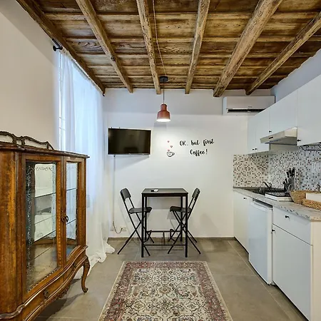 Casa Capocci 68